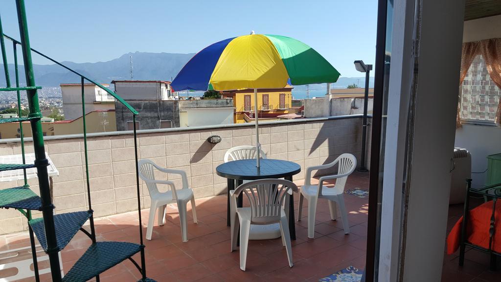 Ferienwohnung Villino Angela A Sant'Anna Boscotrecase Exterior foto