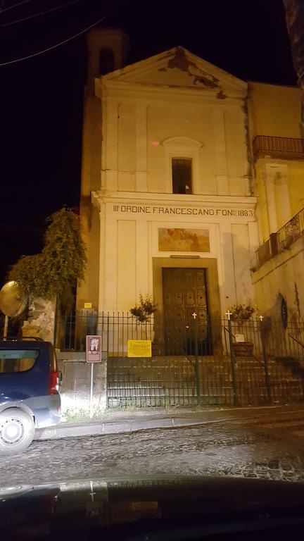 Ferienwohnung Villino Angela A Sant'Anna Boscotrecase Exterior foto
