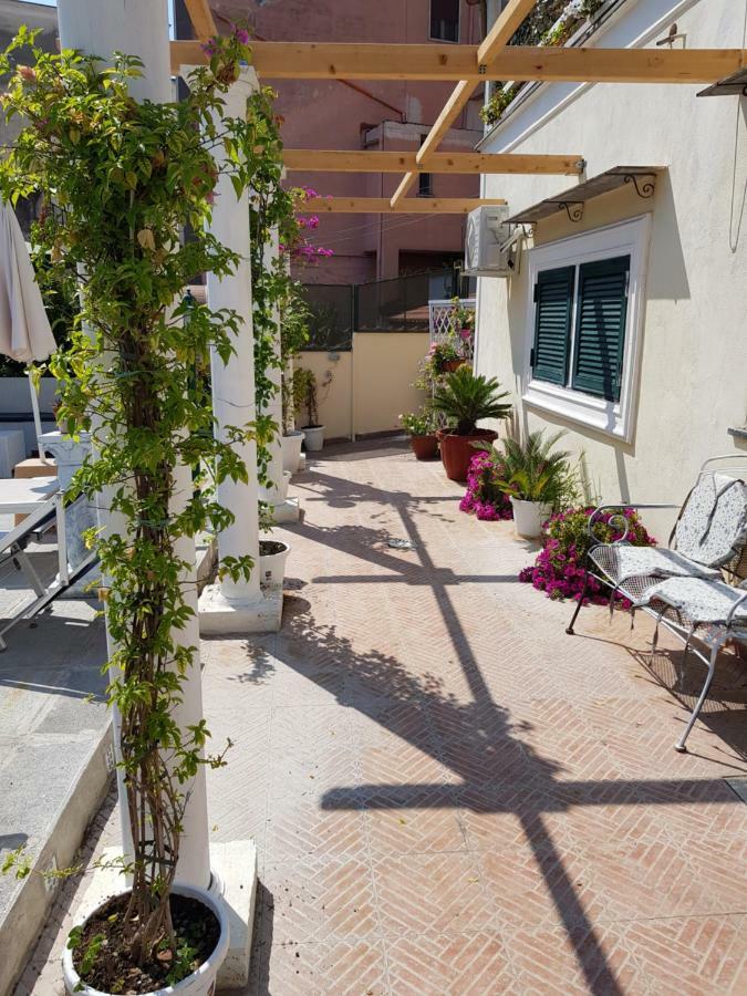 Ferienwohnung Villino Angela A Sant'Anna Boscotrecase Exterior foto